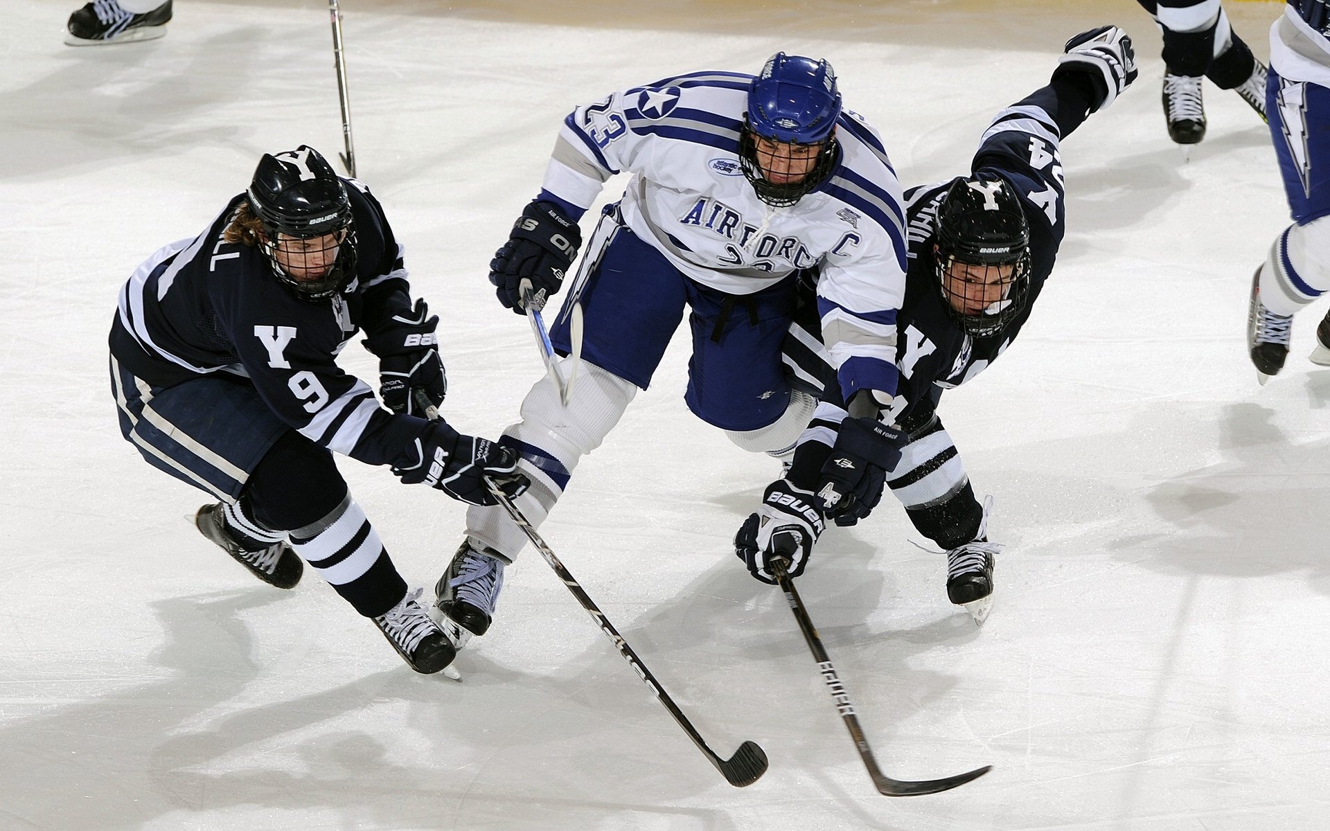 足球赛事商业价值，足球的商业模式
